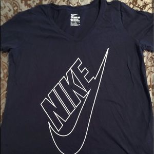 Nike T-shirt